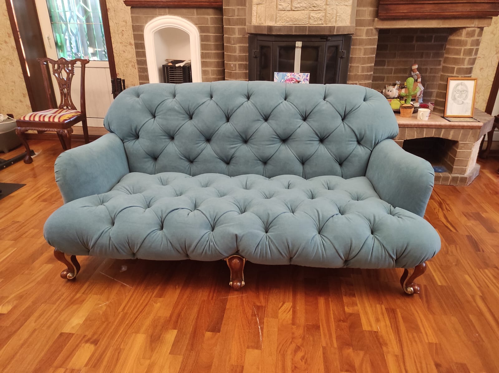 Обивка дивана. Мончегорск