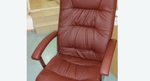 Обтяжка офисного кресла. Мончегорск
